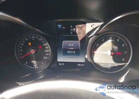 2015 Mercedes-Benz C 300 Sport 4Matic z USA, uszkodzony, nr VIN 55SWF4KB5FU039013